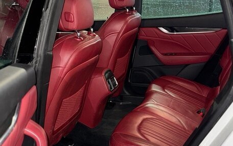 Maserati Levante I, 2021 год, 6 500 000 рублей, 13 фотография