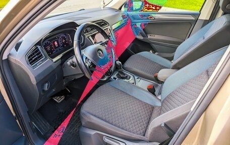 Volkswagen Tiguan II, 2019 год, 2 180 000 рублей, 7 фотография