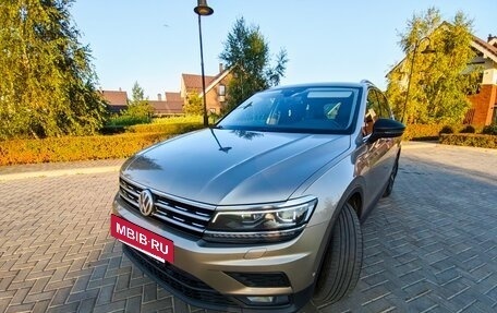 Volkswagen Tiguan II, 2019 год, 2 180 000 рублей, 3 фотография