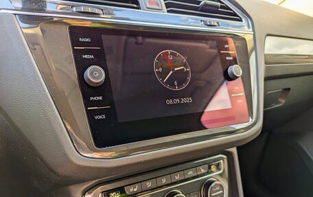 Volkswagen Tiguan II, 2019 год, 2 180 000 рублей, 21 фотография