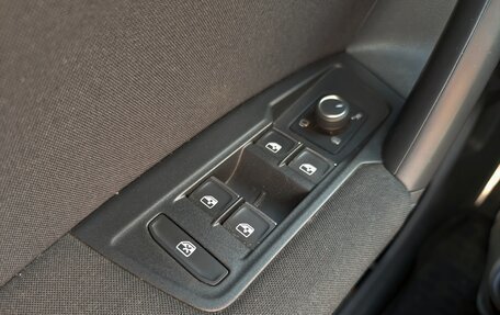 Volkswagen Tiguan II, 2019 год, 2 180 000 рублей, 22 фотография