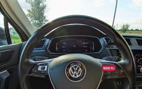 Volkswagen Tiguan II, 2019 год, 2 180 000 рублей, 14 фотография