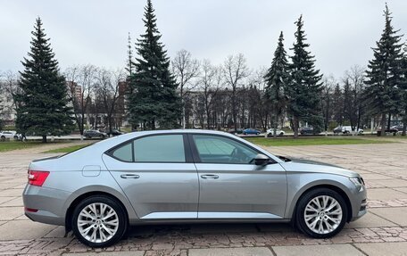 Skoda Superb III рестайлинг, 2021 год, 2 365 000 рублей, 3 фотография