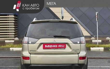 Mitsubishi Outlander III рестайлинг 3, 2008 год, 825 000 рублей, 4 фотография