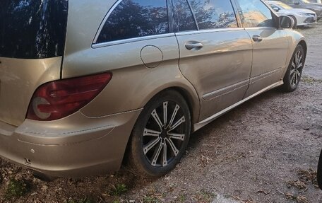 Mercedes-Benz R-Класс, 2005 год, 900 000 рублей, 4 фотография