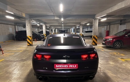 Chevrolet Camaro IV, 2011 год, 2 000 000 рублей, 2 фотография