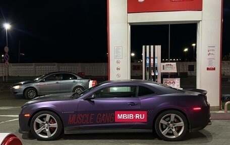 Chevrolet Camaro IV, 2011 год, 2 000 000 рублей, 25 фотография