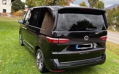 Volkswagen Multivan, 2022 год, 5 595 000 рублей, 2 фотография