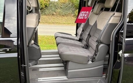 Volkswagen Multivan, 2022 год, 5 595 000 рублей, 8 фотография