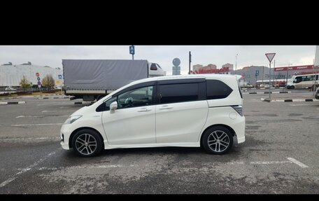 Honda Freed I, 2011 год, 1 200 000 рублей, 5 фотография