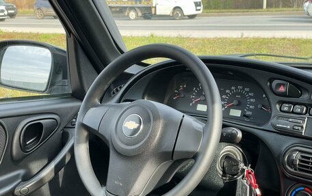 Chevrolet Niva I рестайлинг, 2017 год, 577 000 рублей, 6 фотография