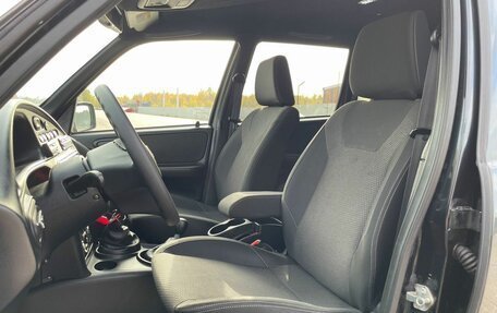 Chevrolet Niva I рестайлинг, 2017 год, 577 000 рублей, 11 фотография