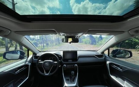 Toyota RAV4, 2022 год, 2 690 635 рублей, 13 фотография