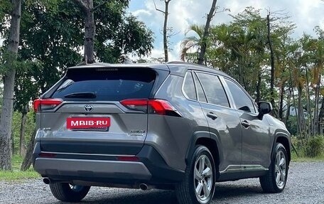 Toyota RAV4, 2022 год, 2 690 635 рублей, 7 фотография