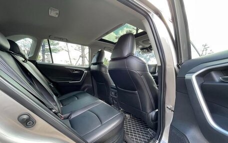 Toyota RAV4, 2022 год, 2 690 635 рублей, 16 фотография