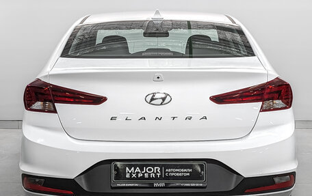 Hyundai Elantra VI рестайлинг, 2019 год, 1 630 000 рублей, 6 фотография