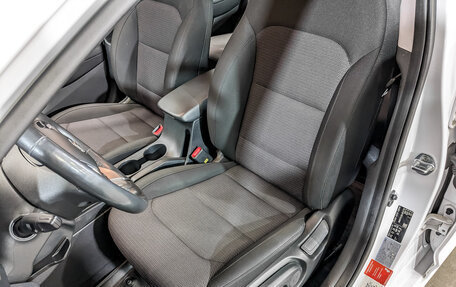 Hyundai Elantra VI рестайлинг, 2019 год, 1 630 000 рублей, 20 фотография