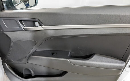 Hyundai Elantra VI рестайлинг, 2019 год, 1 630 000 рублей, 24 фотография