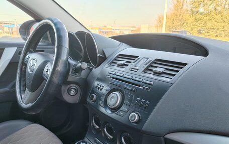 Mazda 3, 2012 год, 1 100 000 рублей, 19 фотография