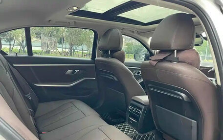 BMW 3 серия, 2022 год, 2 690 000 рублей, 13 фотография