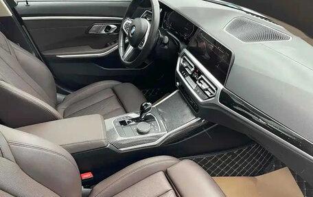 BMW 3 серия, 2022 год, 2 690 000 рублей, 11 фотография