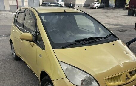 Mitsubishi Colt VI рестайлинг, 2003 год, 270 000 рублей, 3 фотография
