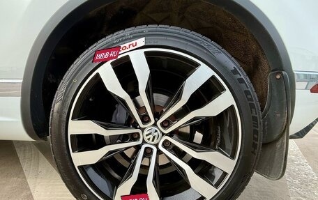 Volkswagen Touareg III, 2017 год, 3 350 000 рублей, 9 фотография