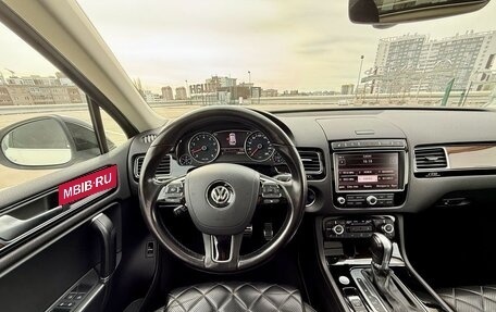 Volkswagen Touareg III, 2017 год, 3 350 000 рублей, 24 фотография