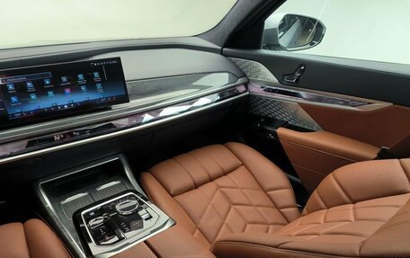 BMW 7 серия, 2025 год, 28 990 000 рублей, 12 фотография