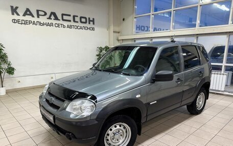 Chevrolet Niva I рестайлинг, 2017 год, 680 000 рублей, 1 фотография