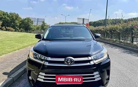 Toyota Highlander III, 2021 год, 2 830 000 рублей, 3 фотография