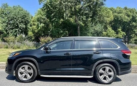 Toyota Highlander III, 2021 год, 2 830 000 рублей, 13 фотография