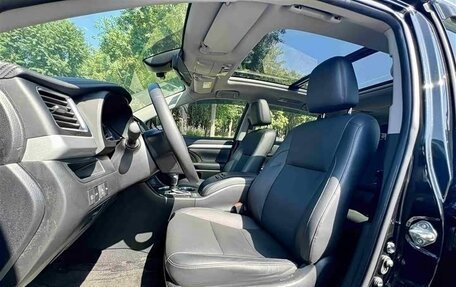 Toyota Highlander III, 2021 год, 2 830 000 рублей, 15 фотография