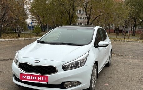 KIA cee'd III, 2014 год, 1 300 000 рублей, 4 фотография