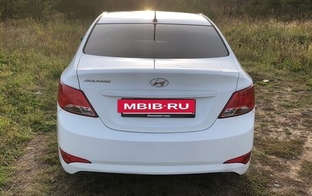 Hyundai Solaris II рестайлинг, 2016 год, 10 058 000 рублей, 2 фотография