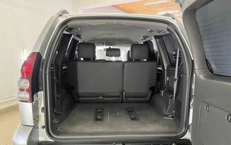 Toyota Land Cruiser Prado 120 рестайлинг, 2007 год, 2 097 000 рублей, 15 фотография