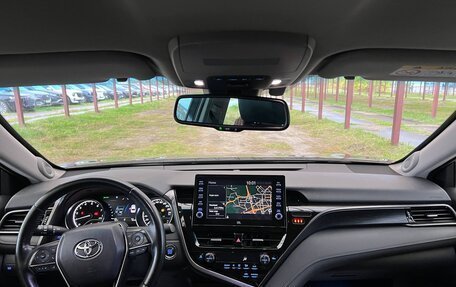 Toyota Camry, 2022 год, 3 273 000 рублей, 5 фотография