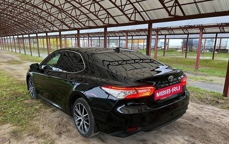 Toyota Camry, 2022 год, 3 273 000 рублей, 3 фотография