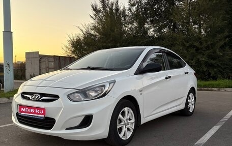 Hyundai Solaris II рестайлинг, 2013 год, 990 000 рублей, 4 фотография