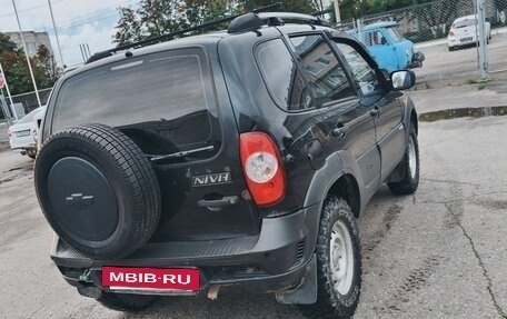 Chevrolet Niva I рестайлинг, 2010 год, 325 000 рублей, 11 фотография