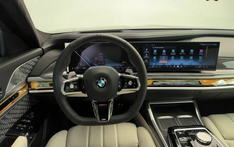 BMW 7 серия, 2025 год, 32 200 000 рублей, 14 фотография
