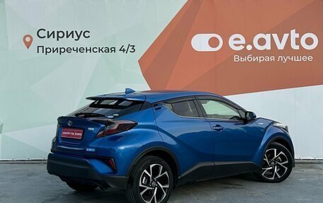 Toyota C-HR I рестайлинг, 2017 год, 2 000 000 рублей, 6 фотография