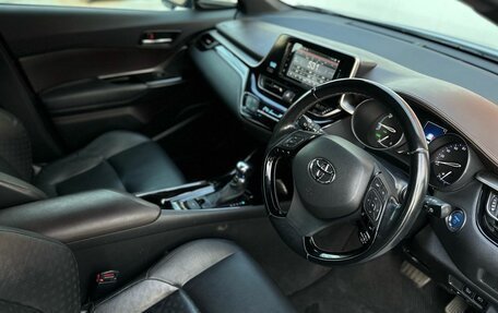 Toyota C-HR I рестайлинг, 2017 год, 2 000 000 рублей, 8 фотография