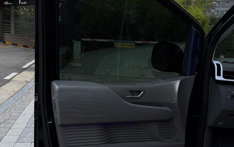 Hyundai Staria, 2025 год, 5 600 000 рублей, 14 фотография