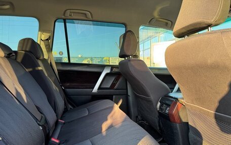 Toyota Land Cruiser Prado 150 рестайлинг 2, 2014 год, 3 330 000 рублей, 4 фотография