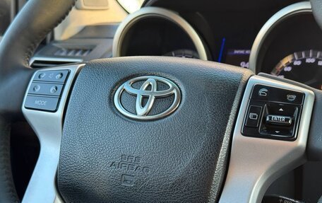 Toyota Land Cruiser Prado 150 рестайлинг 2, 2014 год, 3 330 000 рублей, 11 фотография