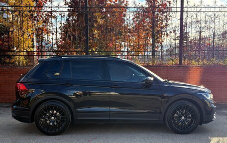 Volkswagen Tiguan II, 2021 год, 3 700 000 рублей, 4 фотография