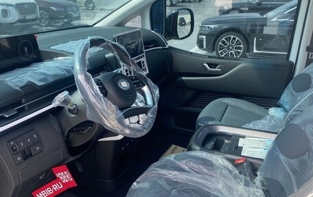 Hyundai Staria, 2025 год, 5 800 000 рублей, 4 фотография