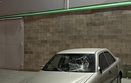 Mercedes-Benz C-Класс, 1994 год, 90 000 рублей, 1 фотография