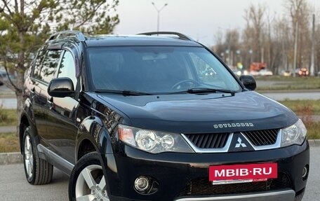 Mitsubishi Outlander III рестайлинг 3, 2007 год, 920 000 рублей, 3 фотография